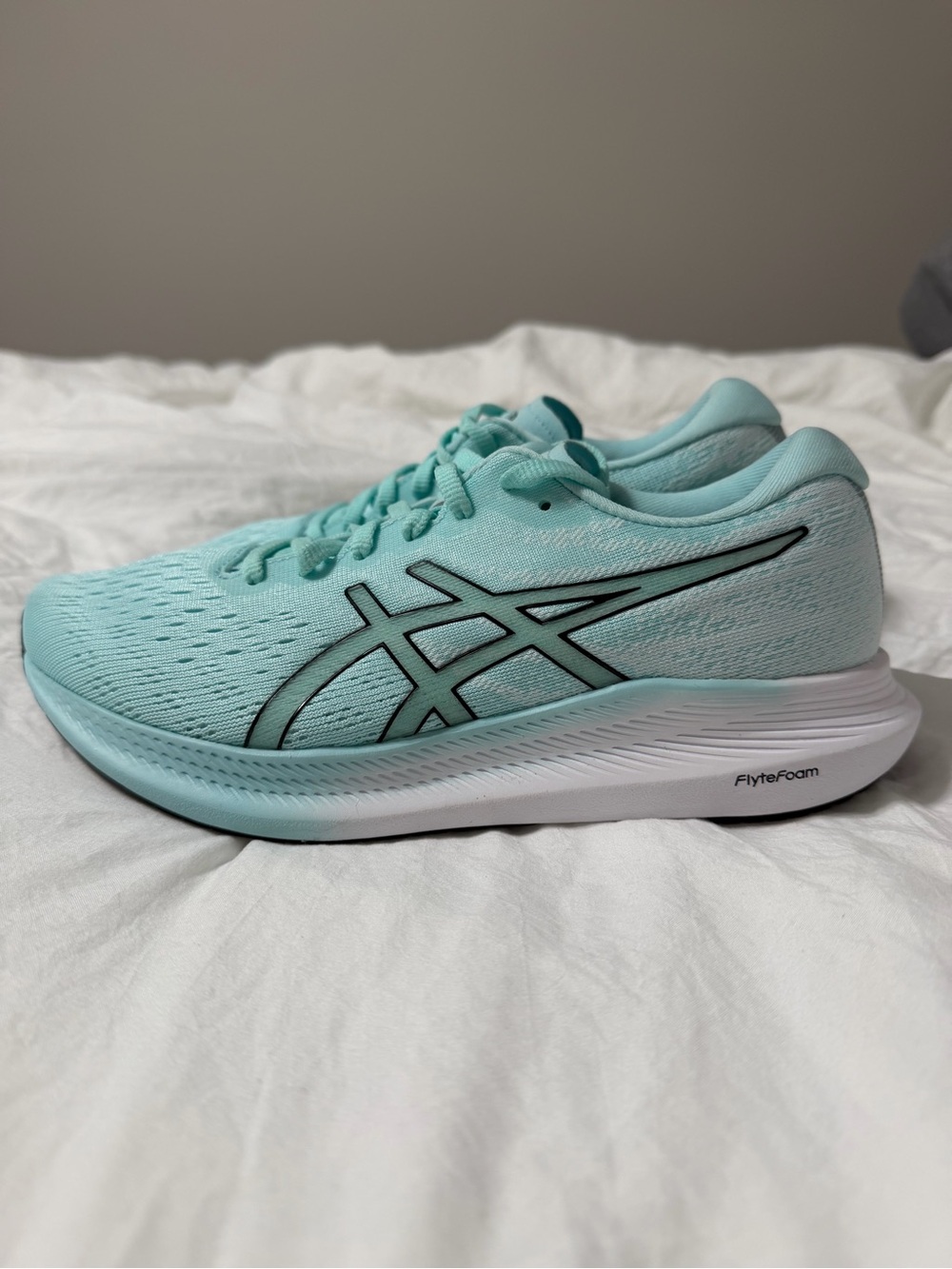 ASICS Women's Evoride 3 FlyteFoam Size 8